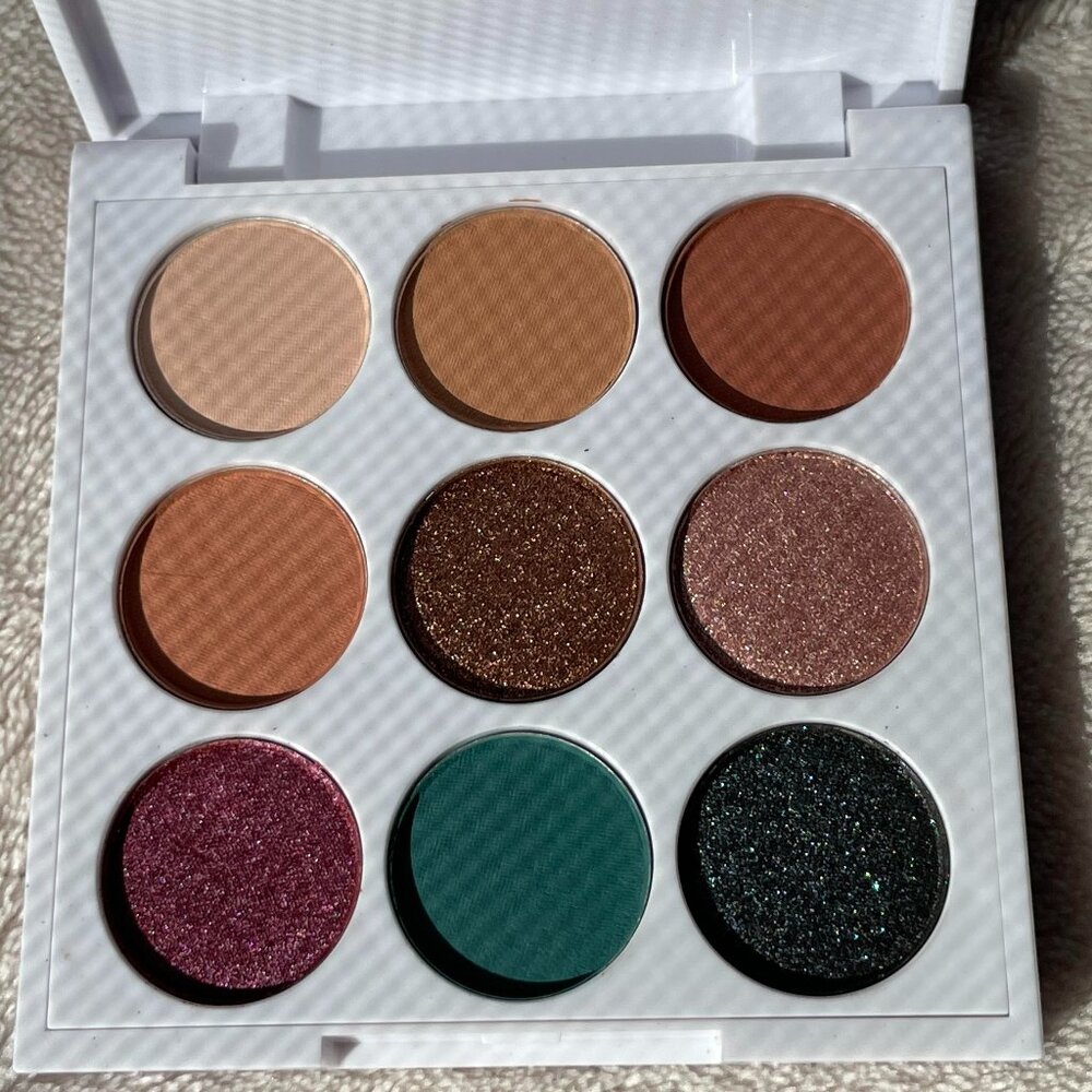ChicaBeauty Fiesta Mini-9 Eyeshadow Palette
